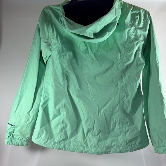 The North Face Light Green Windbreaker - Picture 3 of 13